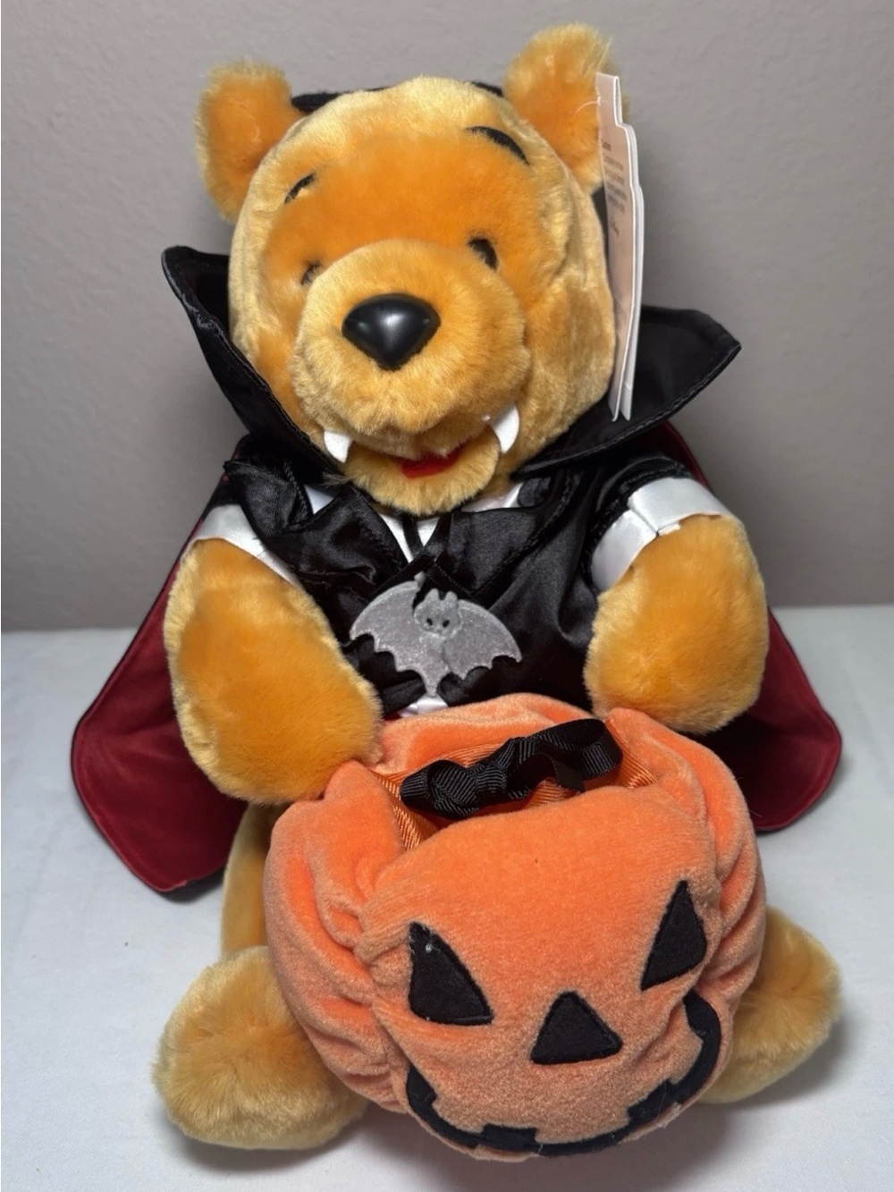 Vintage Walt Disney World Parks Halloween Vampire Winnie The Pooh Plush RARE NWT